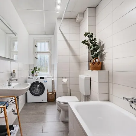 Exklusives Hilvit Health Apartment An Der Universitaetsklinik - Perfekt Fuer Business Und Kultur! 2 Schlafzimmer - Smoothie Mixer - Fitness Wall Gym - Smart Tv Cottbus Esterno foto